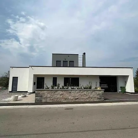 Villa Im Gruenen *