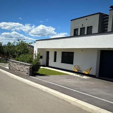 Im Gruenen Villa Mutnik