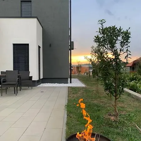 Villa Im Gruenen *