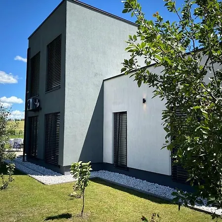 Im Gruenen Villa